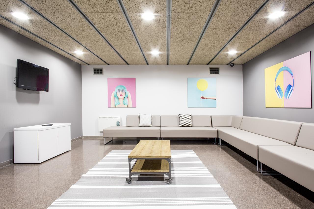 Residencia Universitaria Resa As Burgas コマルカ・デ・オウレンセ エクステリア 写真