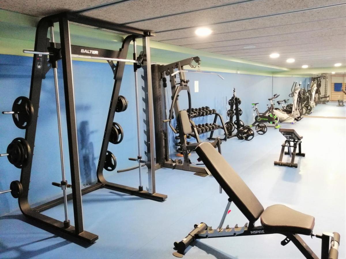 Residencia Universitaria Resa As Burgas コマルカ・デ・オウレンセ エクステリア 写真